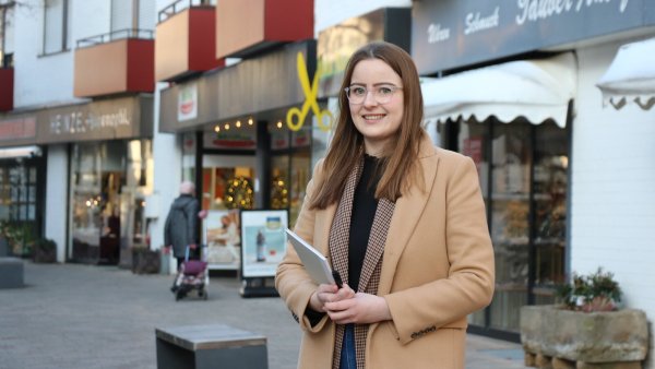 Benita Henning ist die neue Zentrenmanagerin für die Salzufler Innenstadt. - © Alexandra Schaller