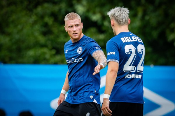 Louis Oppie nimmt Abschied von Arminia Bielefeld. - © Sarah Jonek