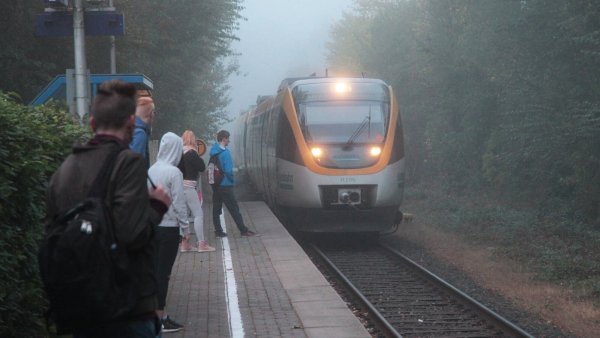 Die Stadtwerke verweisen auf die Eurobahn als ÖPNV-Anbieter, die auch an Kläschen bis in die Nacht fahre. - © Archivfoto: Till Brand