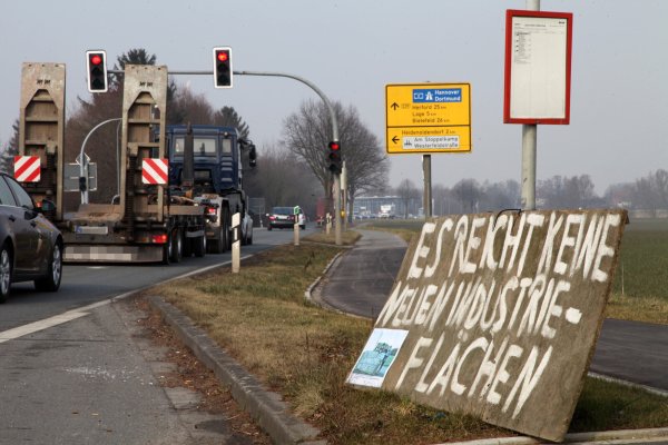 Das Oberverwaltungsgericht hatte den Bebauungsplan für das Gewerbegebiet Balbrede gestoppt. Nun grätscht ein Gericht dem gerade verabschiedeten Regionalplan für OWL dazwischen. - © Bernhard Preuss