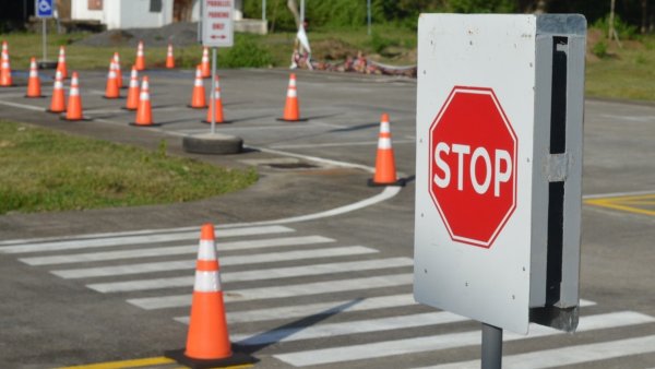 Auf einem Verkehrsübungsplatz können nicht nur Fahranfänger üben. - © Symbolbild: Pixabay