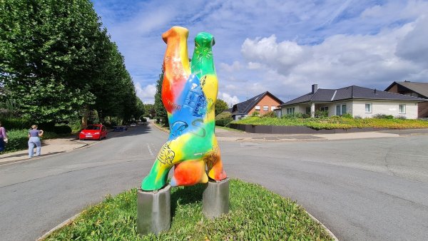 Wenn es nach der Ratsmehrheit geht, dann würde Buddy nach seiner Rehamaßnahme in der Werkstatt von Gaby Prasse wieder seinen Wachtposten inmitten der Kreuzung am Hamburger Berg beziehen. - © Marianne Schwarzer
