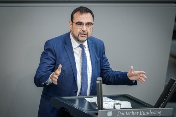 07.09.2023, Berlin: Klaus Holetschek (CSU), bayrischer Staatsminister für Gesundheit, spricht sich gegen Lauterbachs Pläne für ein Bundesinstitut aus. - © dpa