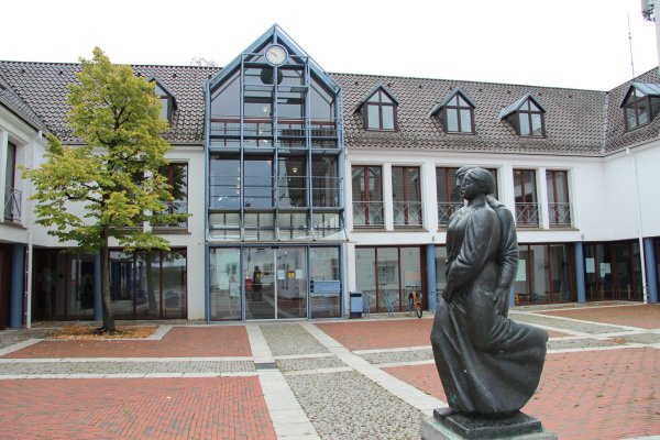 Für die Sanierung des Augustdorfer Rathauses stehen der Gemeinde weniger Fördergelder zur Verfügung, als sie sich erhofft hatte. - © Archivfoto: Nadine Uphoff