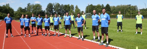 Nur Bjarki Mar Elisson fehlt wegen eines Schnupfens. Ansonsten sind alle Spieler des TBV Lemgo Lippe pünktlich beim Trainingsauftakt zur Stelle. - © Paul Cohen