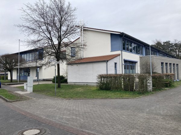 Zwei weitere Klassenräume benötigt die Grundschule auf der Insel. - © Cordula Gröne