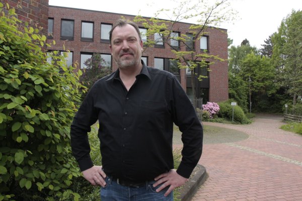 Erster Kriminalhauptkommissar Falk Grube (47) leitet das Kriminalkommissariat 6, das ebenfalls für den Bereich Jugendkriminalität verantwortlich ist. - © Janet König