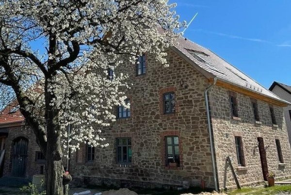 Schmuckstück: Das alte Bauernhaus des "Mensehofs" in der Laubke. - © Jörg Stannek