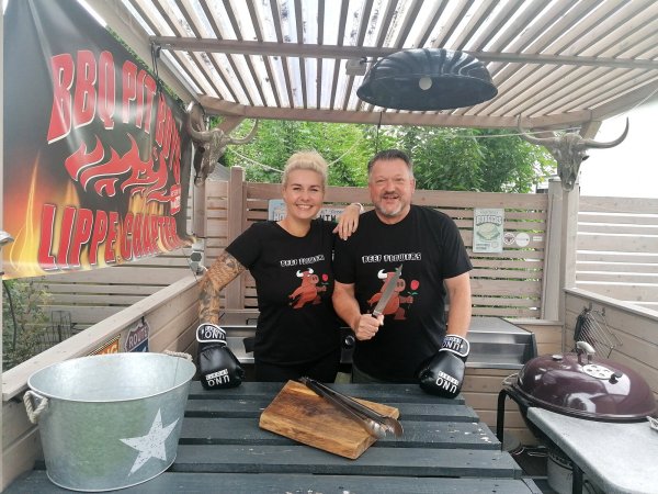 Dirk Wittfeld und Britta Hellwig alias die "Beef Flowers" haben die "Streetfood Challenge" gewonnen. - © Fotorechte: Beef Flowers