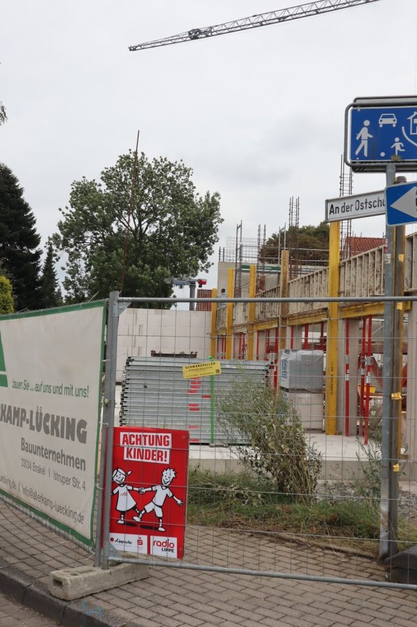 Die Baustelle an der Ostschule.  - © Eben-Ezer
