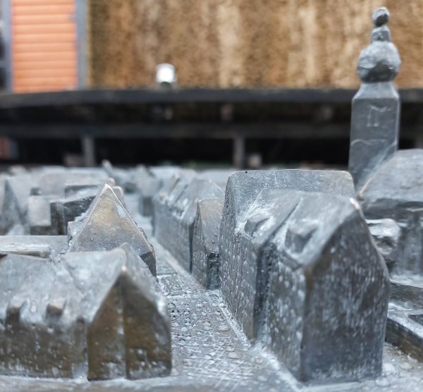Salzuflens Innenstadt kann mit dem Modell von Künstler Egbert Broerken ganz neu erfahren werden. - © Stadt Bad Salzuflen