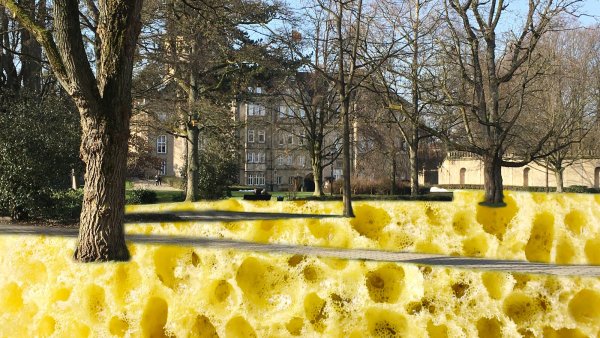 Der Untergrund des Schlossplatzes wird so hergerichtet, dass er künftig besser Wasser speichern kann - ähnlich wie ein Schwamm. - © Foto: Jana Beckmann/Montage: Oliver Wendtland