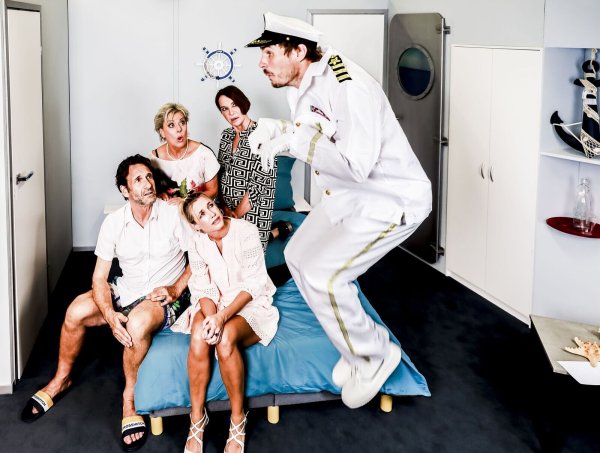 Die Theatergastspiele Fürth mit der Boulevardkomödie „Schiff Ahoi“. - © Andreas Bassimir/Theatergastspiele Fürth