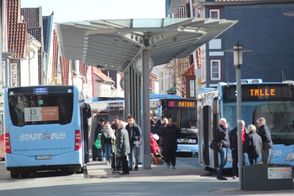 Wer nur innerhalb Lemgos fahren will, fährt mit der "LemGoCard" günstiger. - © Archivfoto: Till Brand