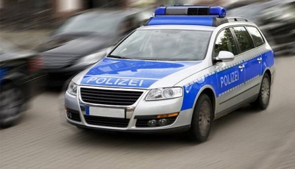 Nach einem Überfall auf ein Wettbüro in Detmold kann der Täter unerkannt und mit Bargeld als Beute entkommen. - © Pixabay