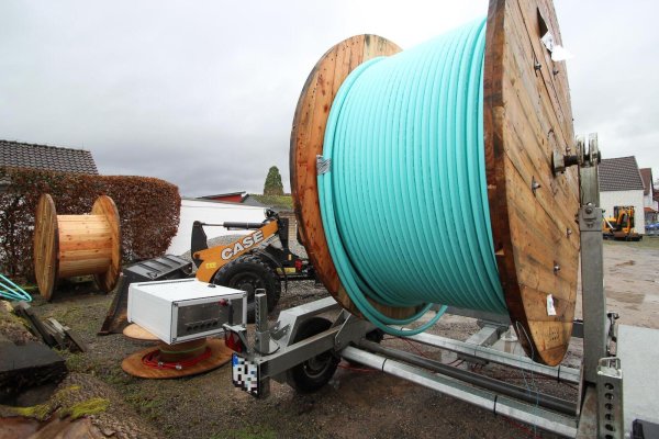 Die Arbeiten der Sewikom für den Breitbandausbau in Nordlippe laufen. Eigentlich sollten sie bereits dieses Jahr abgeschlossen sein. - © Archivfoto: Jens Rademacher