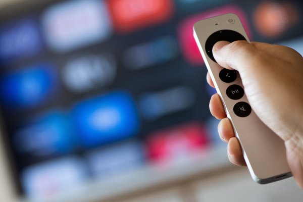 Werbung auf Streamingplattformen ist nicht neu, aber beim Preis sind Unterschiede zu erkennen. - © (c) dpa-tmn