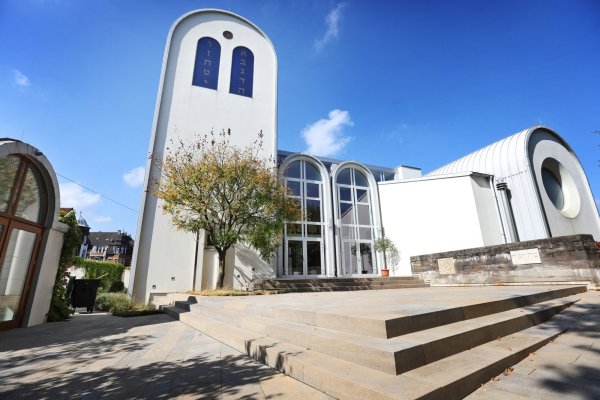 Die Synagoge in Bielefeld steht ohnehin unter Polizeischutz. Am 7. Oktober sollen die Maßnahmen nun sogar verstärkt werden. - © Sarah Jonek