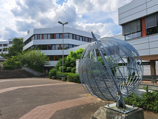 Im Kreishaus soll ein neues Raumkonzept laut CDU und Freien Wählern für Einsparungen sorgen. - © CAROLIN BROKMANN-FÖRSTER