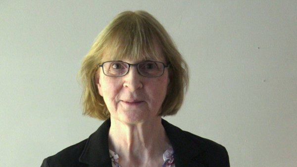 Margit Lenniger hat ein Buch über den lippischen Grafen Christoph Ludwig geschrieben. - © Andreas Duderstedt