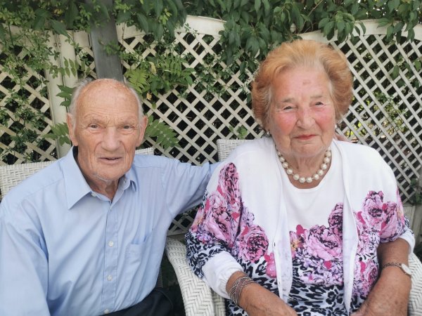 Feiern heute ihre Eiserne Hochzeit: Sibylla und Manfred Wohlfarth. - © Sylvia Frevert