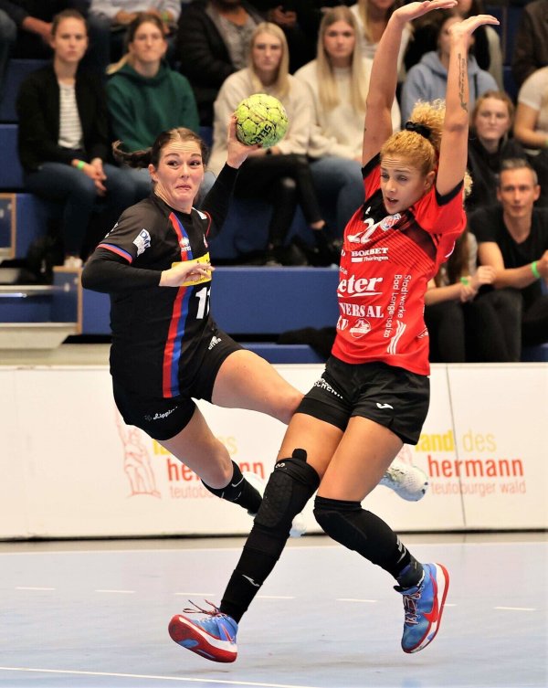 Lisa Rajes zieht zum Tor. - © paul cohen