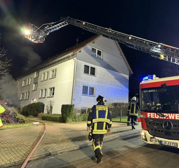 Der Löschzug Bösingfeld musste zu einem Kellerbrand in der Birkenstraße ausrücken. - © Löschzug Bösingfeld
