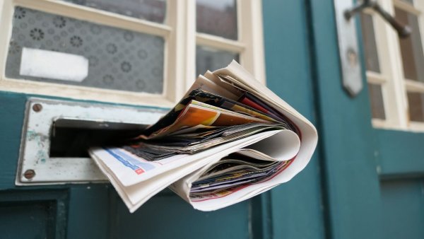 Die meisten Briefkästen sind für die Briefträger gut zu sehen, aber nicht immer. - © Pixabay