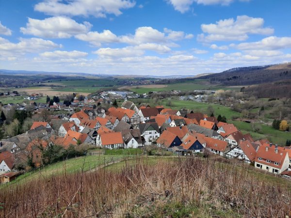 Der "Grafenblick" bietet eine tolle Aussicht auf die malerische Altstadt von Schwalenberg. Die Modernisierung des historischen Bereichs ist einer der Schwerpunkte des Konzepts. - © Michaela Weiße(LZ)