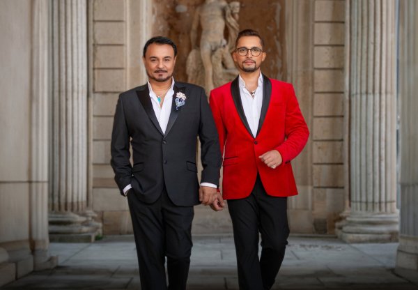 Die Tenöre Toni Di Napoli (links) und Pietro Pato geben am Sonntag, 26. Januar, ein Konzert in Spork. - © Zlatko Gatev
