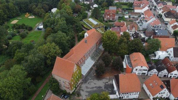 In der Grundschule am Weinberg herrscht Platznot, deswegen wird es eine Schulerweiterung im Bereich der Friedrichstraße geben. Die Planungen für den ersten Bauabschnitt werden jetzt vorgestellt. - © Nicole Ellerbrake
