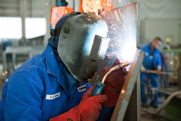 In der Wirtschaft in OWL kriselt es weiter. Vor allem Industrie und Handel verzeichnen einen Negativtrend beim Konjunkturklima. - © picture alliance / dpa