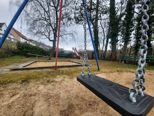In die Spielleitplanung sollen alle Ortsteile, so auch der Spielplatz an der Bergstraße in Kohlstädt, miteinbezogen werden. Jedoch werden nicht nur Spielplätze, sondern der gesamte öffentliche Raum eingebunden. - © Michaela Weiße
