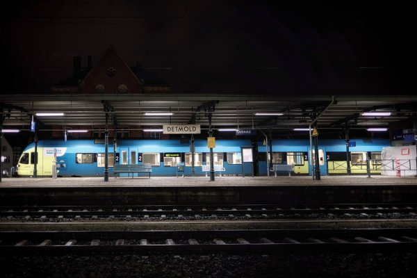 Der Detmolder Bahnhof - immer wieder wurde der Ruf nach weiteren Haltestellen laut, immer wieder wurde er enttäuscht. - © Sven Koch