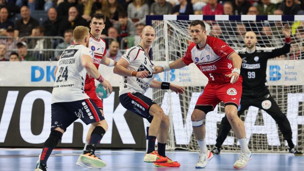 Jan Brosch ist ein Abwehrspezialist und duelliert sich seit dieser Saison mit den besten Angreifern der Handball-Bundesliga. - © paul cohen