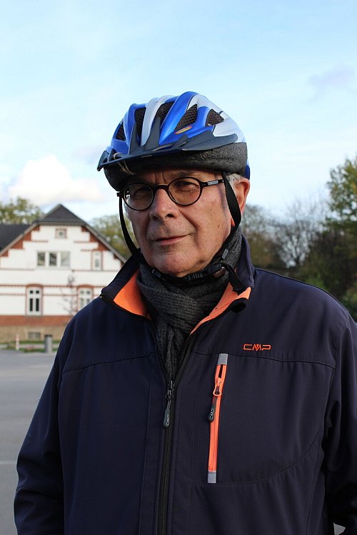 Lienhard Meßling, 71 Jahre, Rentner, Lemgo