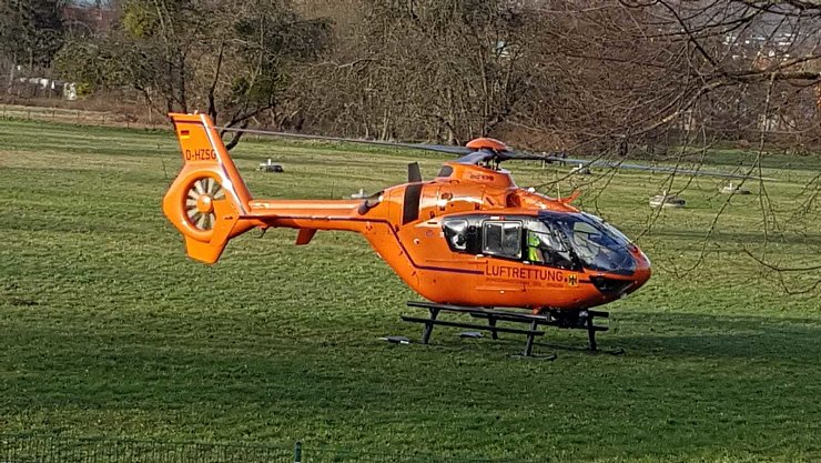 Ein Rettungshubschrauber ist an der Pagenhelle gelandet. - © Nadine Uphoff
