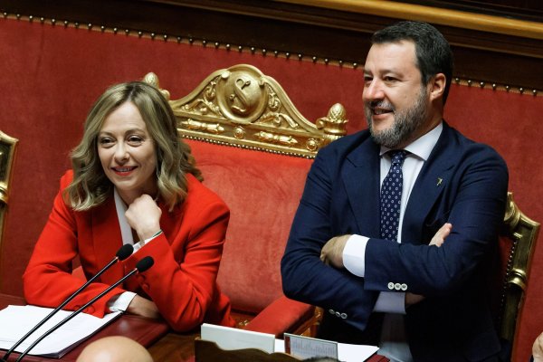 Italiens Ministerpräsidentin Giorgia Meloni und ihr Vize Matteo Salvini wollen das neue Gesetz durchsetzen. (Foto: Archiv) - © Roberto Monaldo/LaPresse via ZUMA Press/dpa