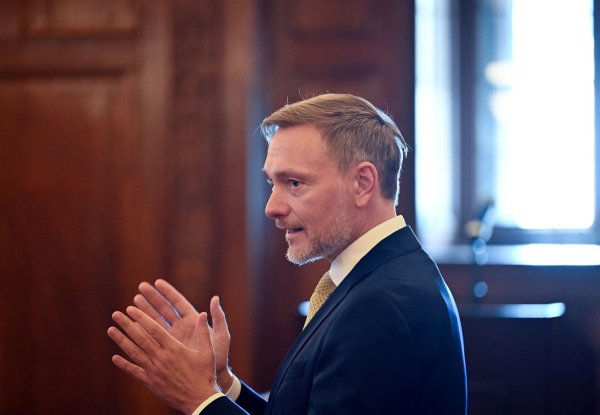Lindner ist für Gespräche mit Unternehmern in New York und reist dann zum Internationalen Währungsfonds weiter. - © Soeren Stache/dpa