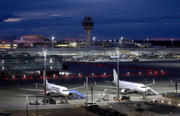 Auch im Winter bleibt der Flugplan für Deutschland dünn. - © Karl-Josef Hildenbrand/dpa