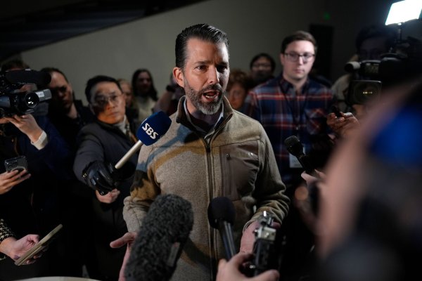 Der amerikanische Präsidentensohn Donald Trump Junior steht wegen eines Jagdausflugs in der Lagune von Venedig in der Kritik. (Archivbild) - © Carolyn Kaster/AP/dpa