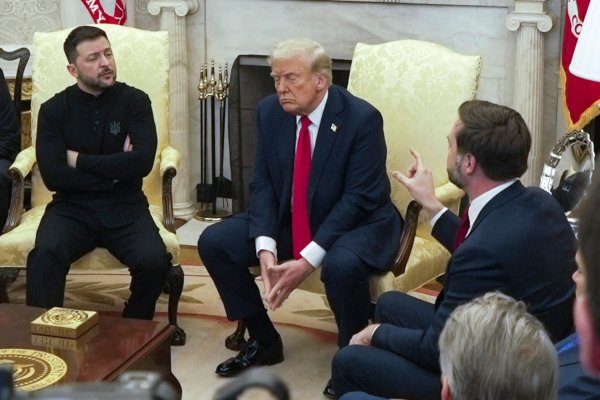 Der ukrainische Präsident Wolodymyr Selenskyj bedankte sich bei seinem Besuch in Washington immer wieder für die bisher von den USA geleistete Hilfe im Kampf gegen den russischen Angriffskrieg. - © Mystyslav Chernov/AP/dpa