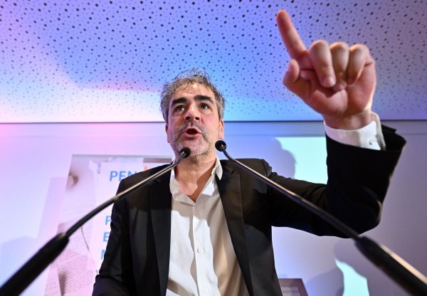 Deniz Yücel - © Foto: Martin Schutt/dpa