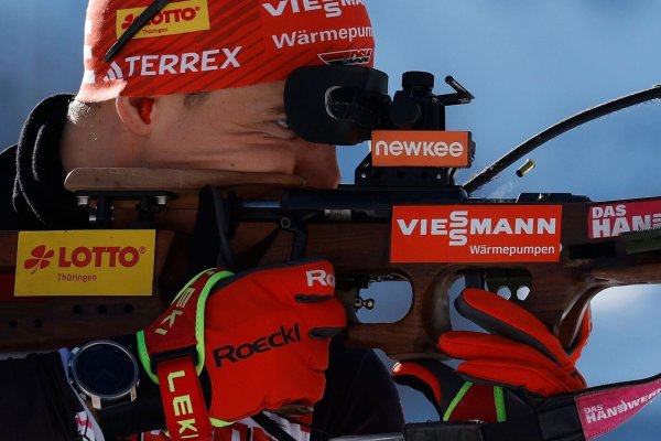 Philipp Horn wird bester Deutscher im Sprint von Antholz. - © Alessandro Trovati/AP/dpa