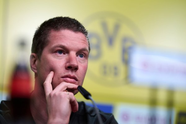 Mike Tullberg vor seiner Bundesliga-Premiere. - © Bernd Thissen/dpa