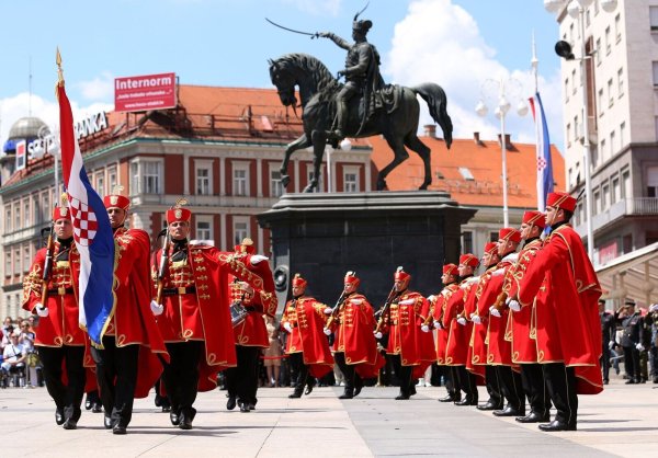 Kroatiens Regierung will die Wehrpflicht wieder einführen. (Archivbild) - © picture alliance / Daniel Kasap/HINA/dpa