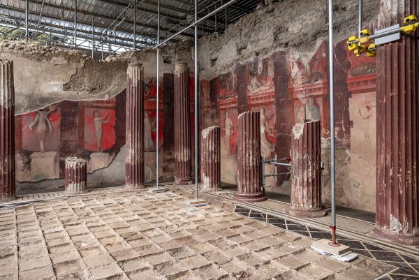 Neue spektakuläre Entdeckung in Pompeji: Das Fresko aus dem 1. Jahrhundert vor Christus. - © -/Parco Archeologico di Pompei/dpa