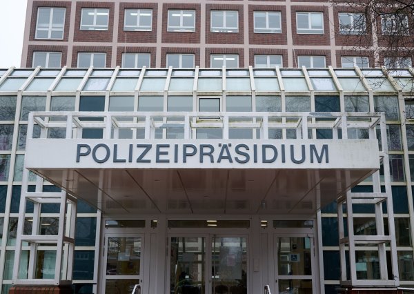 Nach mehreren Straftaten mit Bezug in die Rockerszene wurden die Ermittlungen bei der Polizei Dortmund gebündelt - © Bernd Thissen/dpa