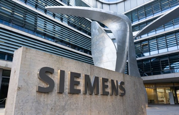Der Technologiekonzern Siemens hat seine Tochter Innomotics verkauft. - © Sven Hoppe/dpa