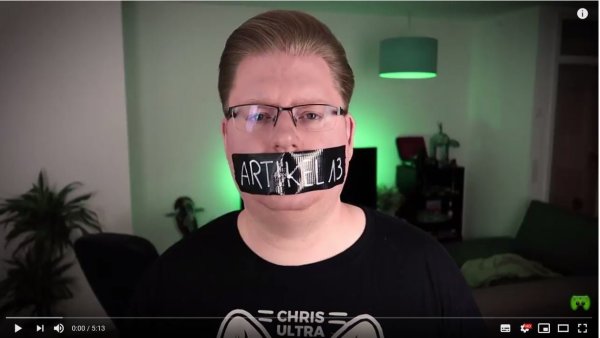 Die Zensurmaschine kommt: Peter Smits bei der #Saveyourinternet-Challange - © Screenshot Youtube